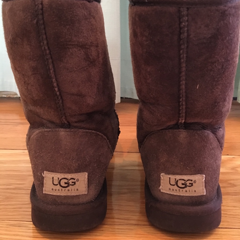 UGG Short Brown Boots